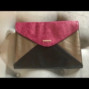 Kenneth Cole Clutch almost new